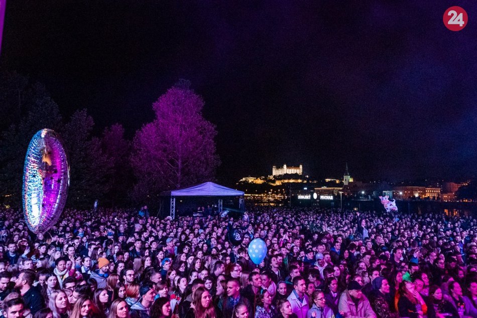 Ilustračný obrázok k článku Kam v Bratislave ZADARMO: Víkend ovládnu MAJÁLESY a kto chce, hor sa na nový cyklomost!