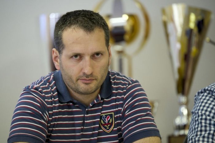 Ilustračný obrázok k článku Hokejbalový svet smúti: Zomrel tréner slovenskej reprezentácie Dušan Danko