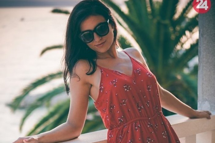 Ilustračný obrázok k článku Známa cimbalovka s novým letným hitom: Pieseň zložil Rožňavčan, FOTO a VIDEO