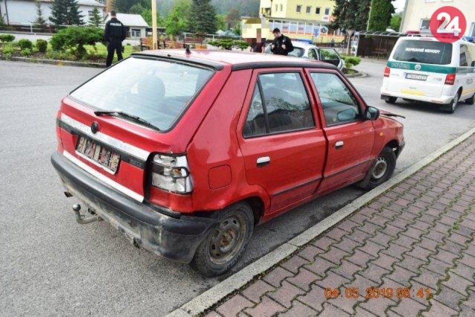 Ilustračný obrázok k článku Paťo (24) z okresu Trenčín na jednosmerke cúval a … Polícia musela konať, FOTO