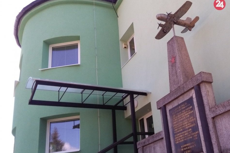 Ilustračný obrázok k článku V Očovej sa konala pietna spomienka: Starší pripomenuli mladým hrôzy vojny