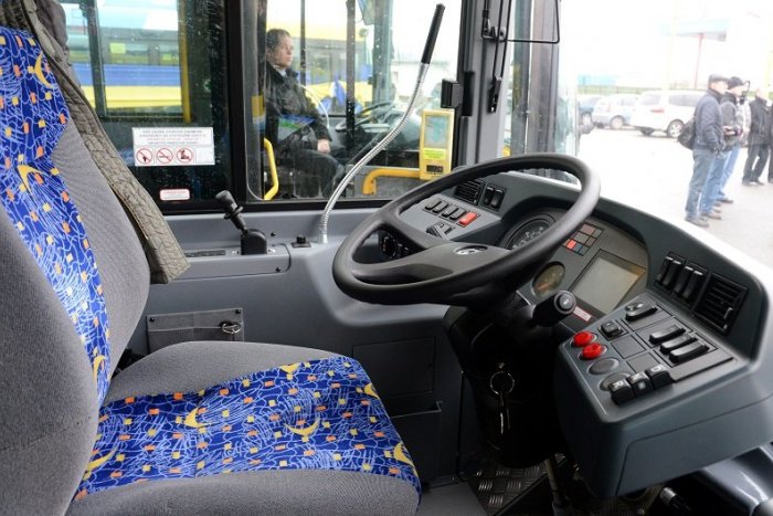 Ilustračný obrázok k článku Koronavírus: Autobusy v kraji vás už bez ochrany tváre neodvezú