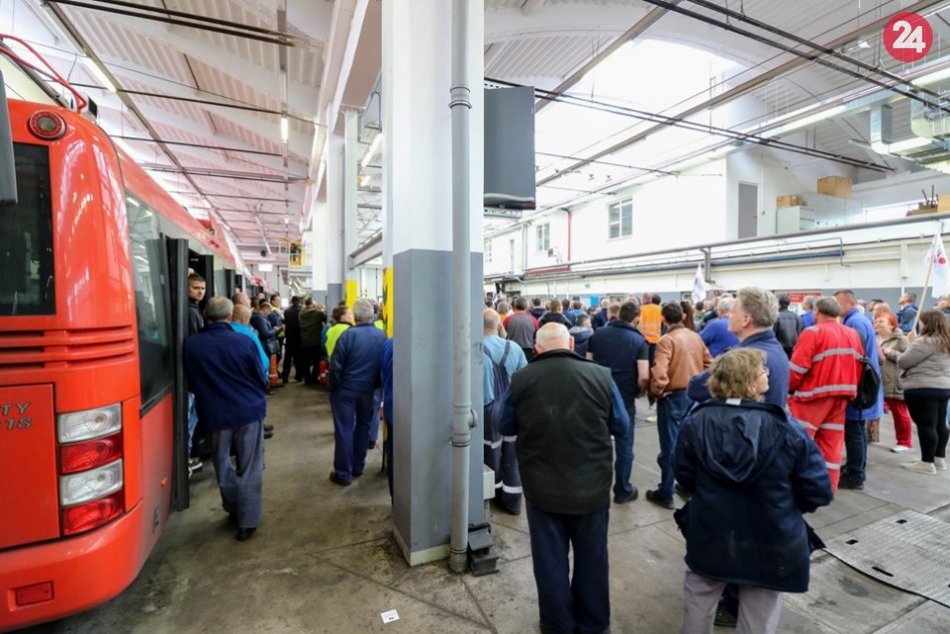 Ilustračný obrázok k článku V bratislavskom dopravnom podniku sa končí štrajková pohotovosť. Čo zamestnanci dosiahli?