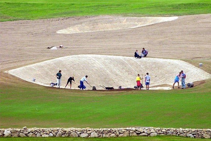 Ilustračný obrázok k článku Veľký plán v dedinke pri Štiavnici: Golfový areál a sedemposchodový hotel