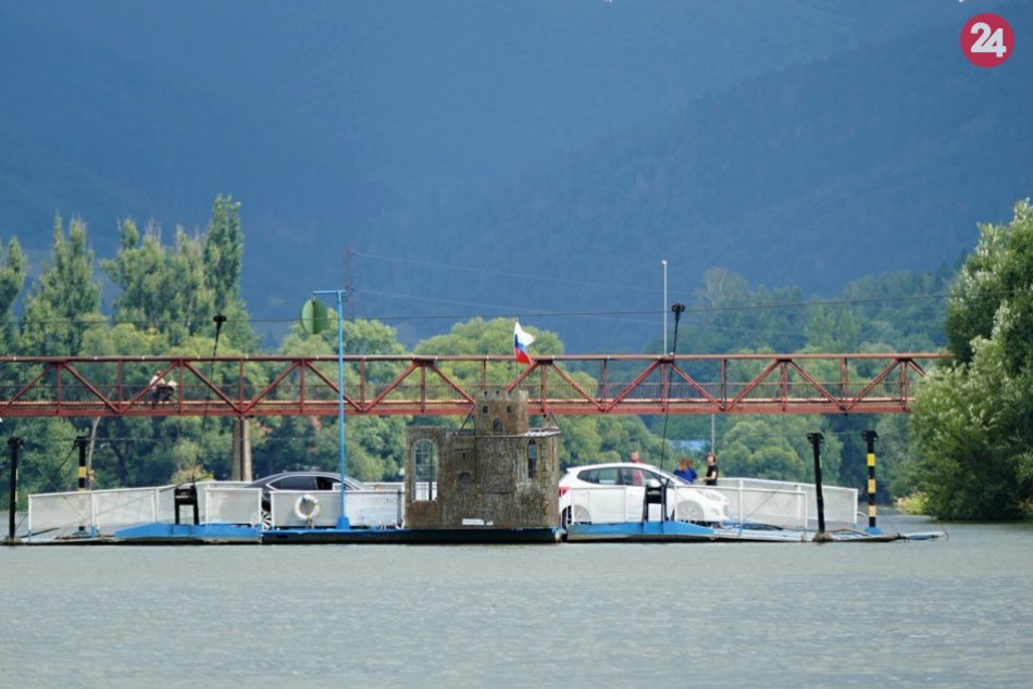 Ilustračný obrázok k článku Nová kompa v Strečne začne premávať čoskoro: Vyhneme sa vďaka nej kolónam v Žiline