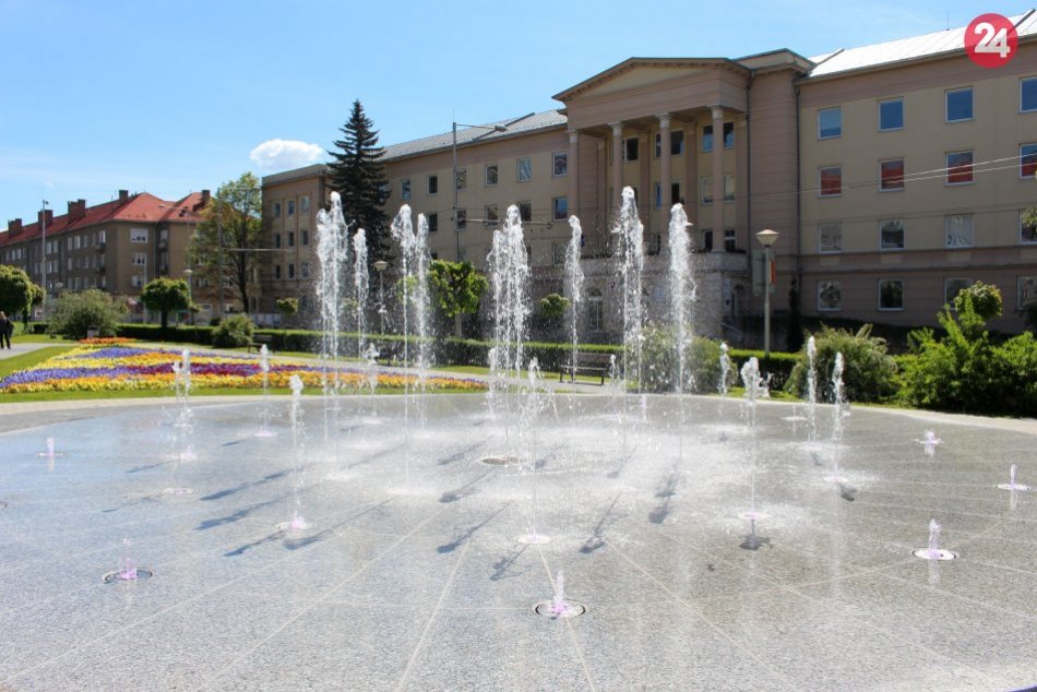 Ilustračný obrázok k článku Bystrica zverejnila 2 zaujímavé ponuky: Hľadá hovorcu aj editora