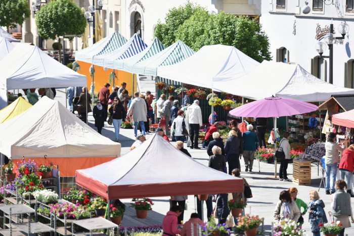 Ilustračný obrázok k článku Blíži sa najväčší kvetinový TRH v regióne Májový kvet: Chýbať nebude PROGRAM