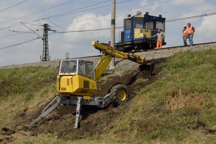 Ilustračný obrázok k článku Medzi Heľpou a Polomkou bude výluka vlakov