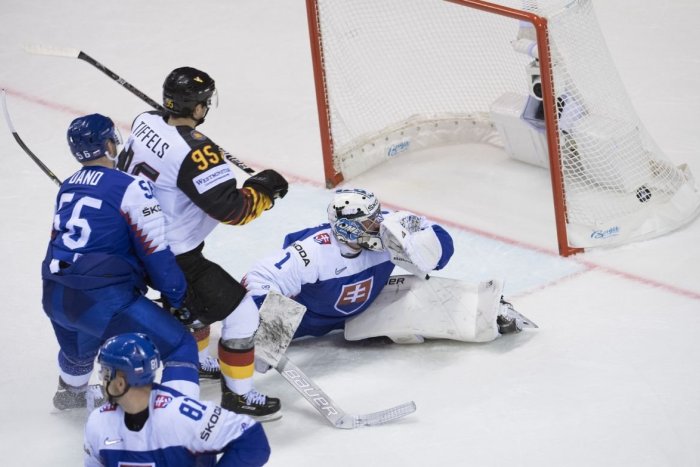 Ilustračný obrázok k článku Slováci boli celý zápas lepším tímom: Nemci napokon vyhrali dvoma gólmi v závere
