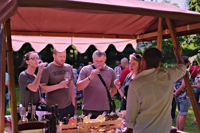 Ilustračný obrázok k článku Festival vína v parku už túto sobotu