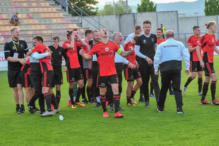 Ilustračný obrázok k článku Ružomberok zdolal Dunajskú Stredu: Liptáci oslavujú postup do Európy! VIDEO