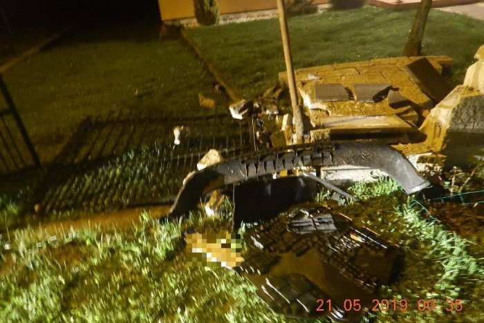 Ilustračný obrázok k článku FOTO: Maléry vodiča vo Zvolenskej Slatine: Havaroval, ušiel a ešte aj nafúkal!