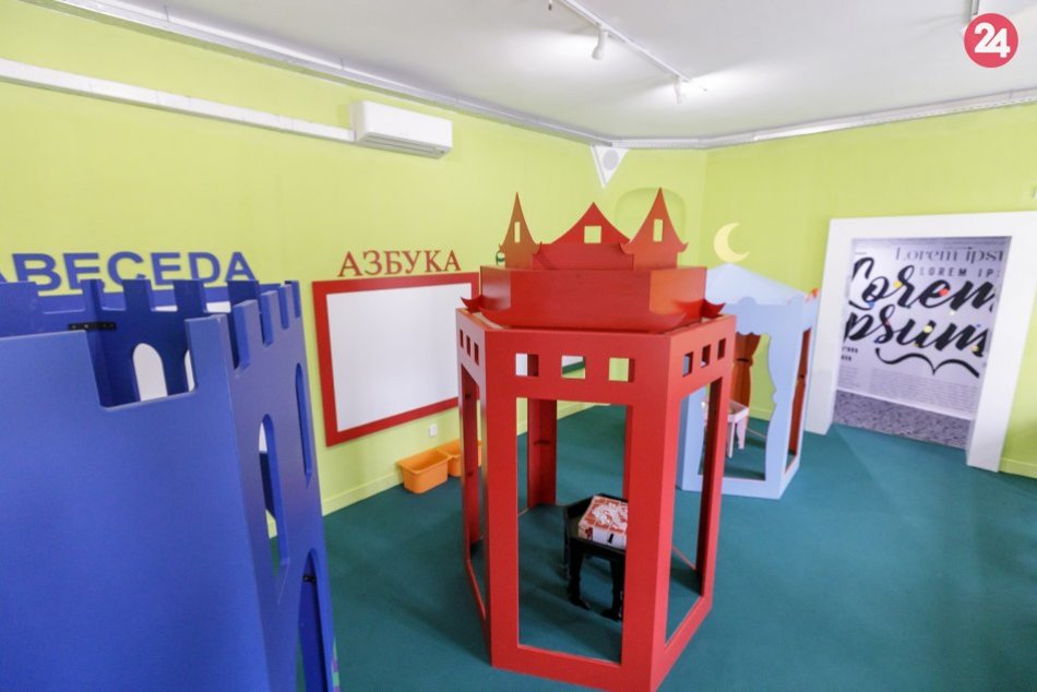 Ilustračný obrázok k článku FOTO: Na výstave v bratislavskej Bibiane možno písať aj ozdobne kaligraficky