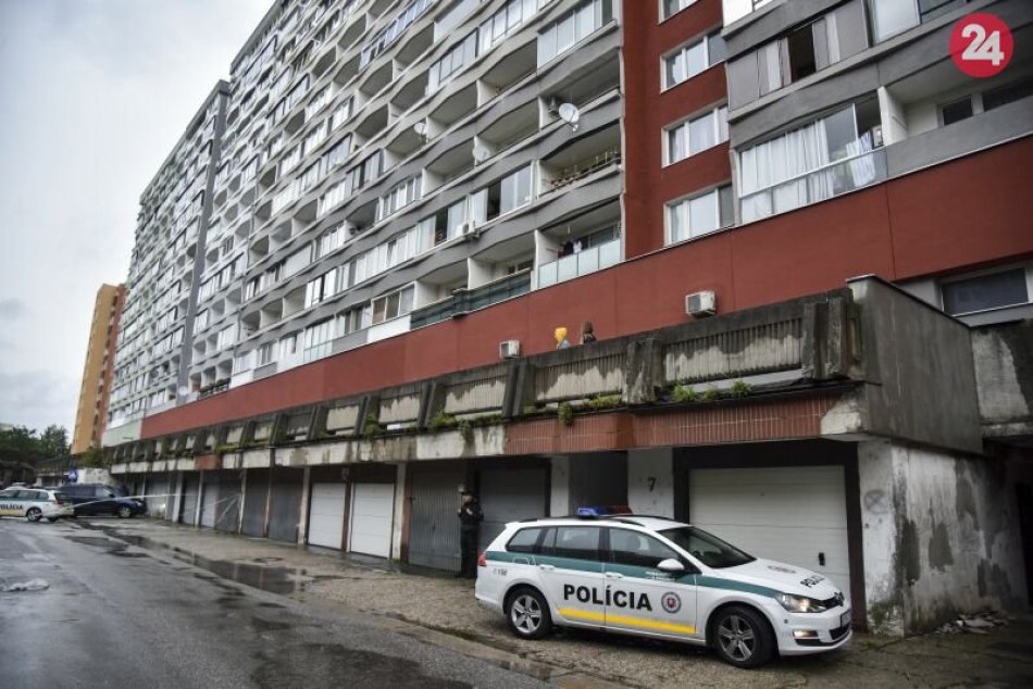 Ilustračný obrázok k článku V Petržalke sa strieľalo! Ozbrojený muž spáchal niekoľko hodín po streľbe samovraždu