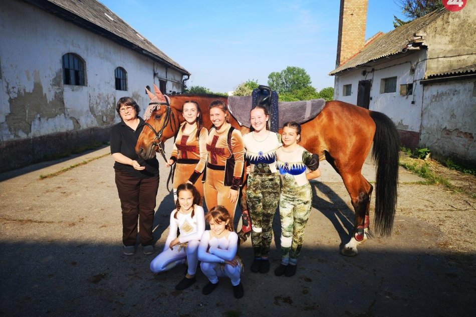 Ilustračný obrázok k článku V Šali sa konali Majstrovstvá aj Slovenský pohár: Súťažilo 9 voltížnych klubov, FOTO