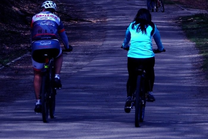 Ilustračný obrázok k článku Na Hubkovej sa uskutočnia atraktívne cyklistické preteky: Nočná časovka!