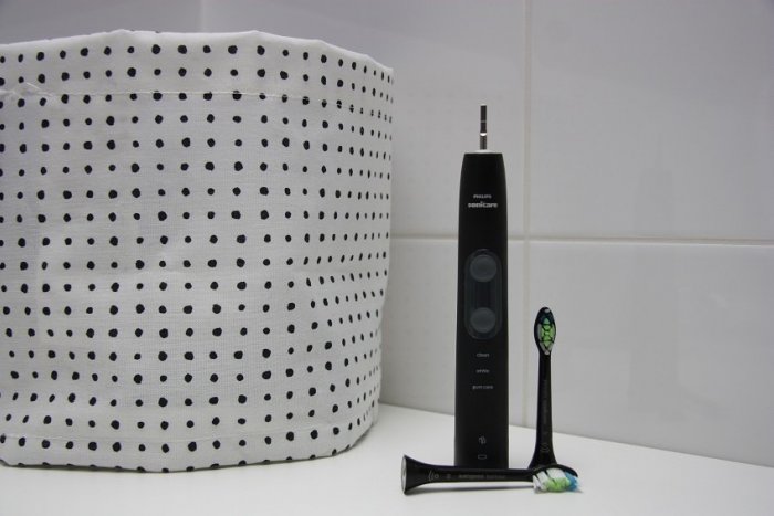 Ilustračný obrázok k článku Sonická kefka Philips Sonicare ProtectiveClean 5100. A môžete sa prechádzať po červenom koberci