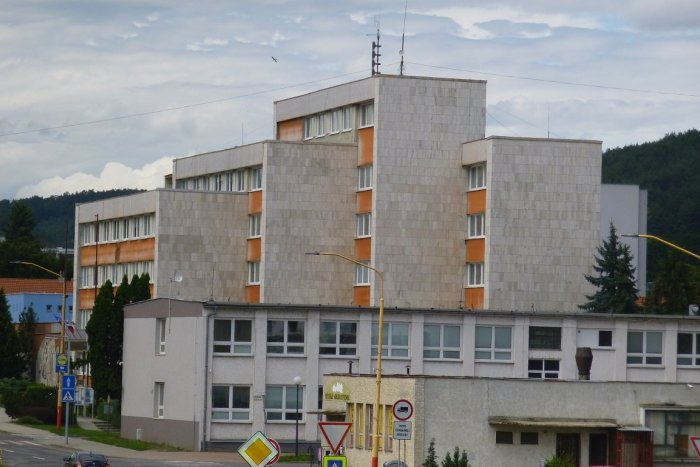 Ilustračný obrázok k článku Humenský primátor pozval občanov na verejné zhromaždenie: Čo bude na pretrase?