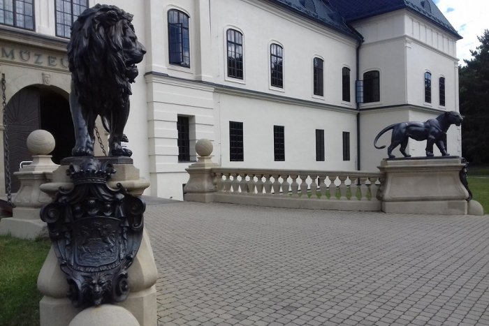 Ilustračný obrázok k článku Karpatská kraslica 2020? Dorazili aj diela z Pensylvánie, prejdite sa ňou virtuálne