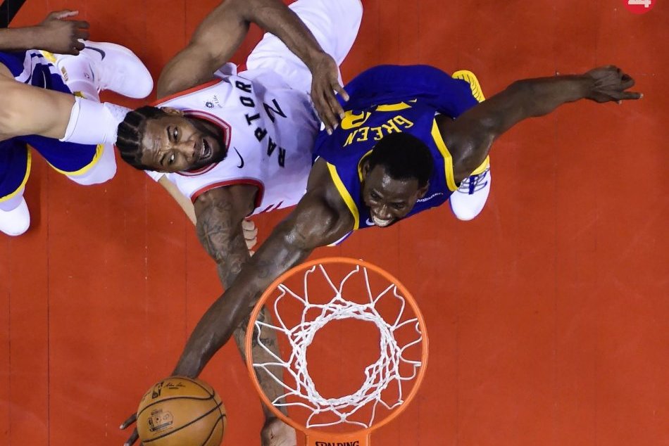 Ilustračný obrázok k článku KURIOZITA DŇA: Za dve vstupenky na finále NBA zaplatili vyše 100-tisíc dolárov