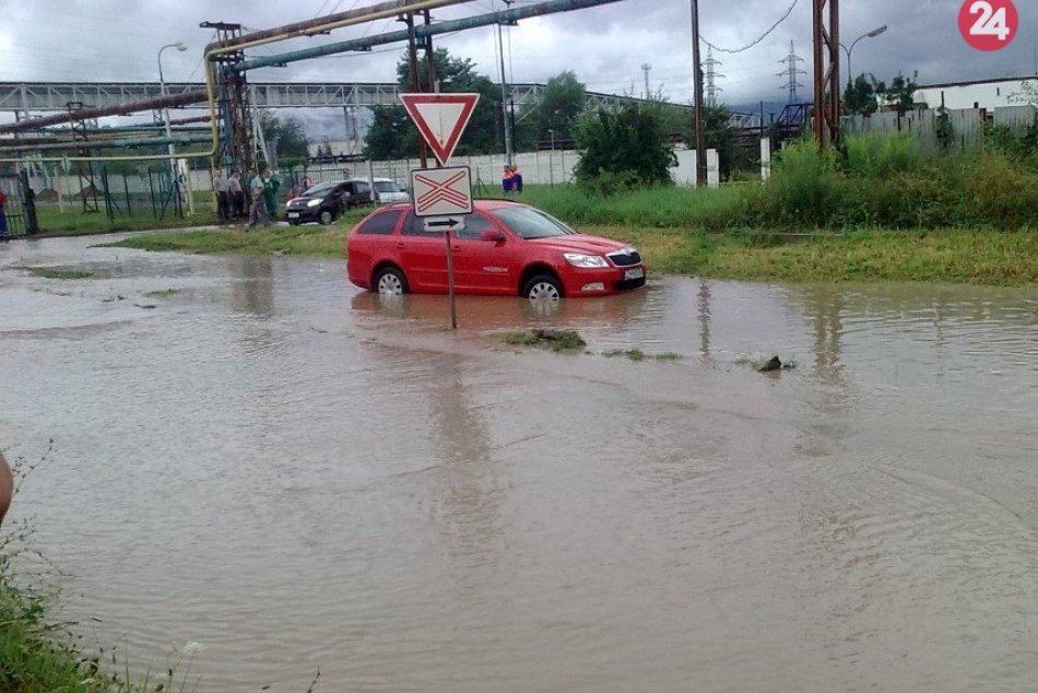Ilustračný obrázok k článku Meteorológovia varujú! V ktorých okresoch hrozia povodne?