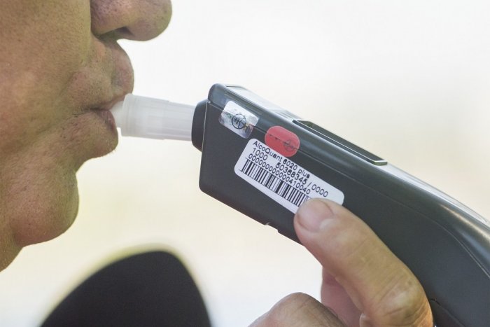 Ilustračný obrázok k článku Previnilci na našich cestách: Za týždeň nafúkali v Žilinskom kraji desiatky vodičov