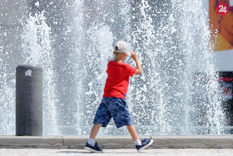 Ilustračný obrázok k článku Boj s horúčavami: V Nitre spustili fontány aj rozprašovače vody