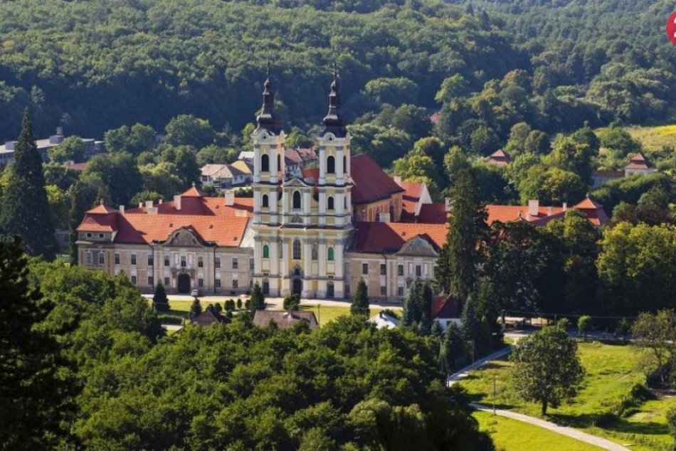 Ilustračný obrázok k článku Jasovský kláštor otvorili pre turistov, návštevníkov bude sprevádzať aj samotný opát, FOTO