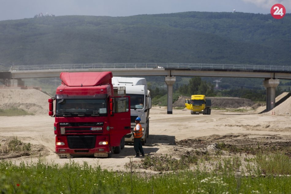 Ilustračný obrázok k článku Polícia zasahuje na stavbe bratislavského obchvatu, má ísť o envirokriminalitu