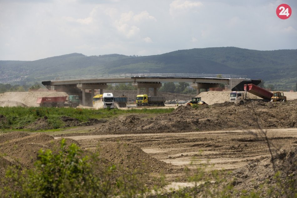 Ilustračný obrázok k článku Bratislavský obchvat sa stavia v súlade s platnými normami, tvrdí stavebník