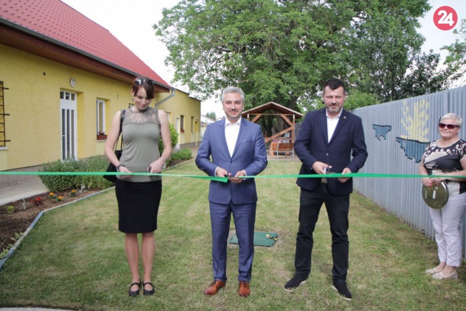 Ilustračný obrázok k článku V Michalovciach otvorili nový útulok: Poskytne pomocnú ruku rodinám v kríze, FOTO