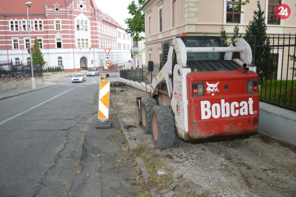 Ilustračný obrázok k článku Bystričania, pripravte sa na obmedzenia. Časť ulice v centre mesta uzavrú