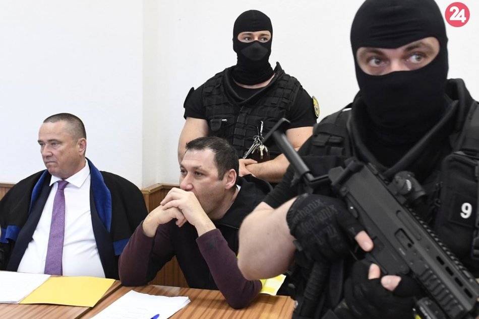 Ilustračný obrázok k článku Šéf policajtov Lučanský je rozhorčený! Na obrovské množstvo dát sa policajti vykašlali