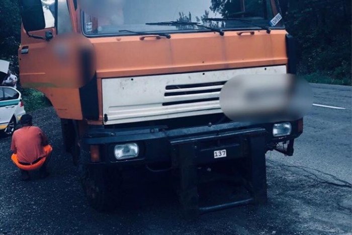 Ilustračný obrázok k článku Vodič cestárskeho auta si za volant sadol opitý. V takomto stave jazdil po Bystrici