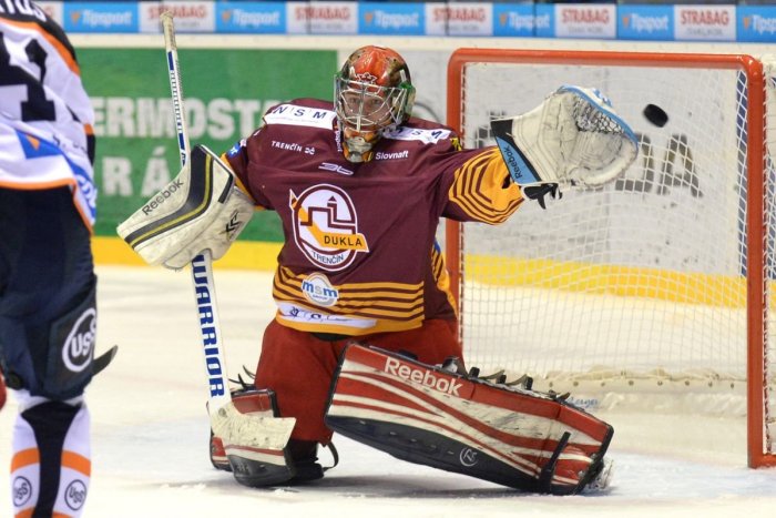 Ilustračný obrázok k článku Hokejový klub vyriešil brankársku otázku: Hala vystrieda Kompas