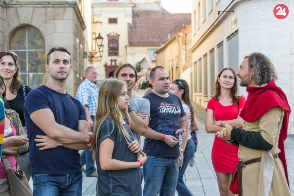 Ilustračný obrázok k článku Letný projekt znovu ožíva: Spoznajte Trnavu tak, ako ju zažili králi