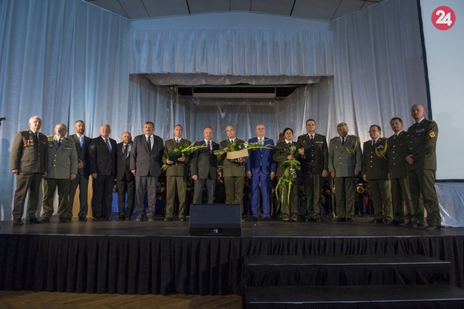 Ilustračný obrázok k článku Ministerstvo obrany oceňovalo vojenské činy: Jedna cena ide aj do Trenčína, FOTO