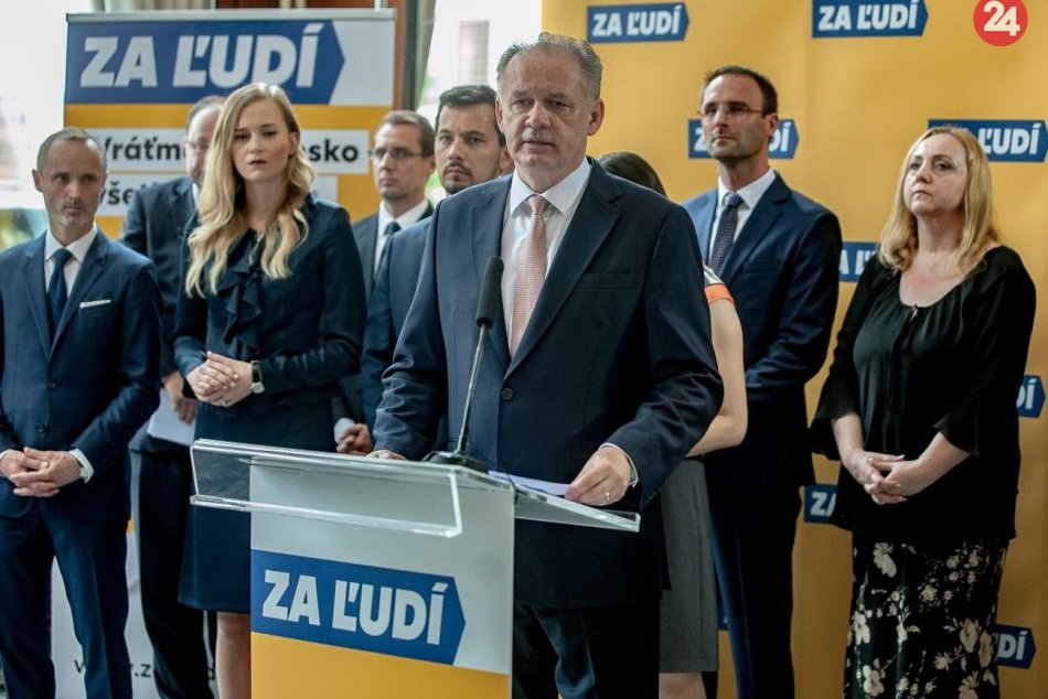 Ilustračný obrázok k článku Kiska v Bystrici oznámil založenie strany. Mená spolupracovníkov, ktorých predstavil, FOTO