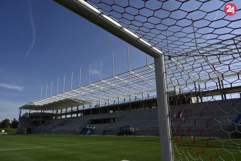 Ilustračný obrázok k článku SFZ rozhodol: Odložili kolaudáciu štadióna v Trenčíne