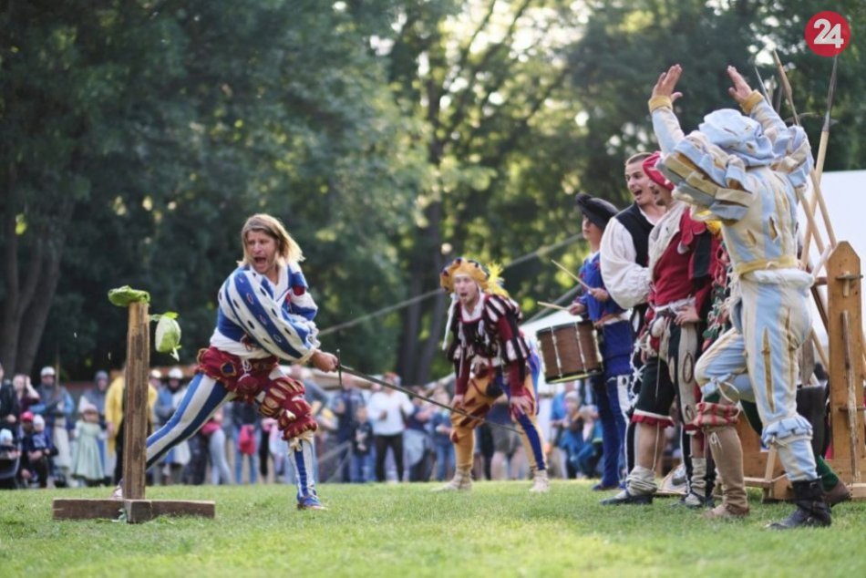 Ilustračný obrázok k článku Rytieri, sokoliari, aj ohňová šou: Hlohovec bude opäť dejiskom Stredovekých dní