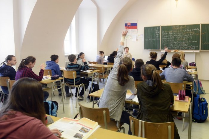 Ilustračný obrázok k článku Koronavírus: Žilinské škôlky a základky zatiaľ zostávajú otvorené