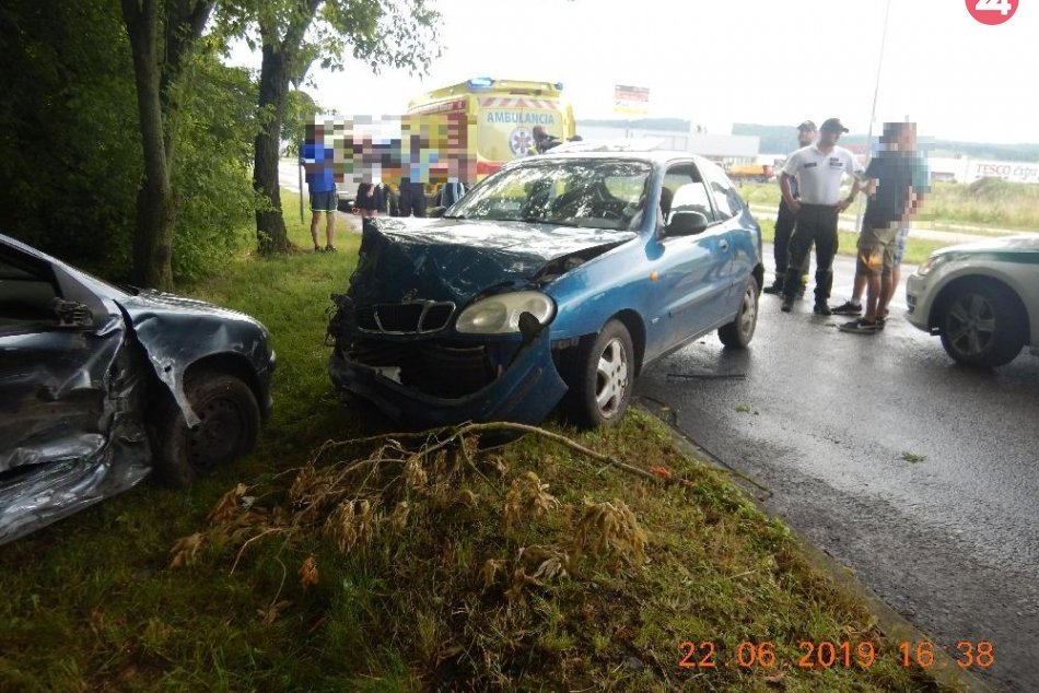 Ilustračný obrázok k článku Opitý vodič spôsobil vo Zvolene nehodu. Nafúkal vyše 3 promile, FOTO