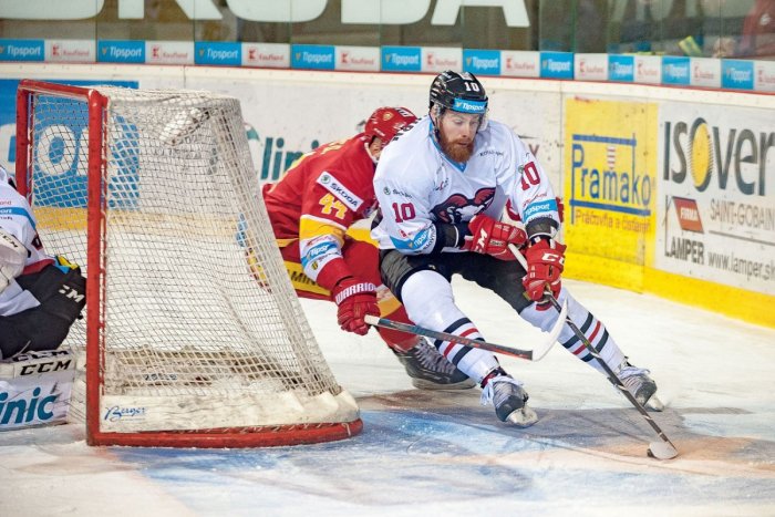 Ilustračný obrázok k článku Southorn predĺžil zmluvu s majstrovskou Bystricou. A rovno o 2 roky