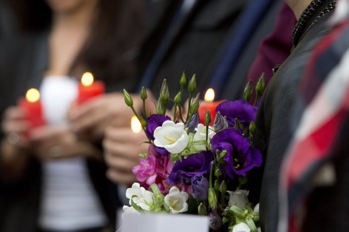 Ilustračný obrázok k článku Veľmi smutná správa z Považia: Šialená streľba na diskotéke má druhú obeť