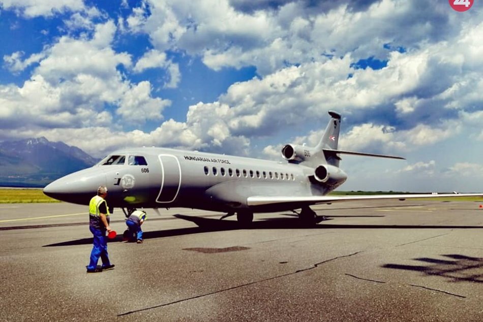 Ilustračný obrázok k článku Zamestnanci popradského letiska chcú podať HROMADNÚ výpoveď: Sťažujú sa na ŠIKANU od riaditeľa