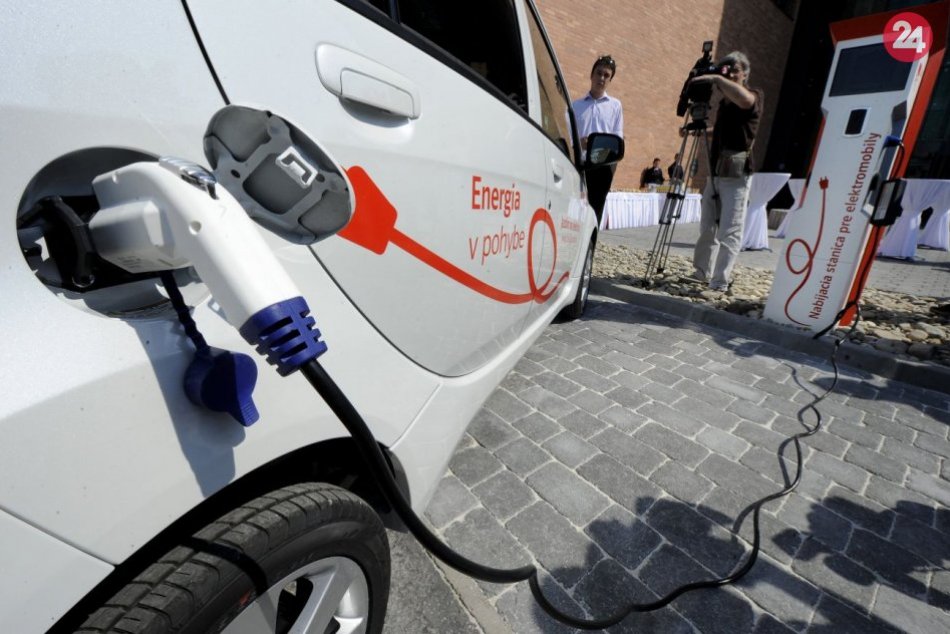 Ilustračný obrázok k článku Samospráva v našom okrese plánuje výstavbu nabíjačiek na elektromobily