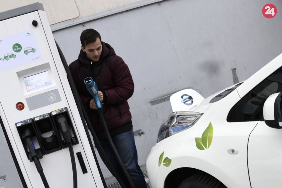 Ilustračný obrázok k článku V Trenčíne môžu pribudnúť nové nabíjacie stanice: Plánujú sa v štyroch častiach