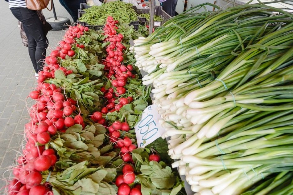 Ilustračný obrázok k článku Krízový štáb rozhodol: Obmedzil predaj určitého tovaru na mestskom trhovisku