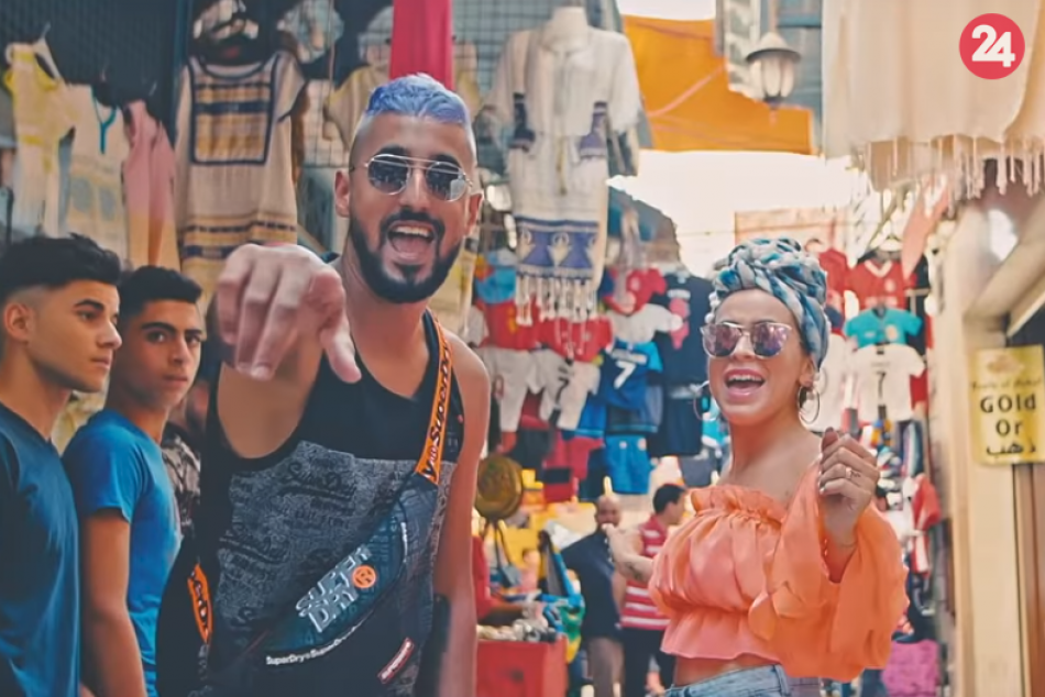 Ilustračný obrázok k článku Dominika Mirgová sa cíti dobre: Sympatická Trnavčanka v novom klipe doslova žiari