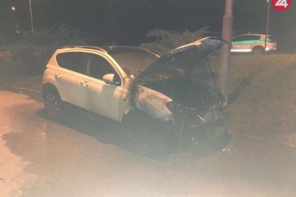 Ilustračný obrázok k článku V Košiciach opäť horeli autá, FOTO